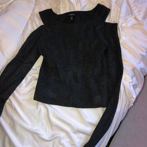 Cropped sweater